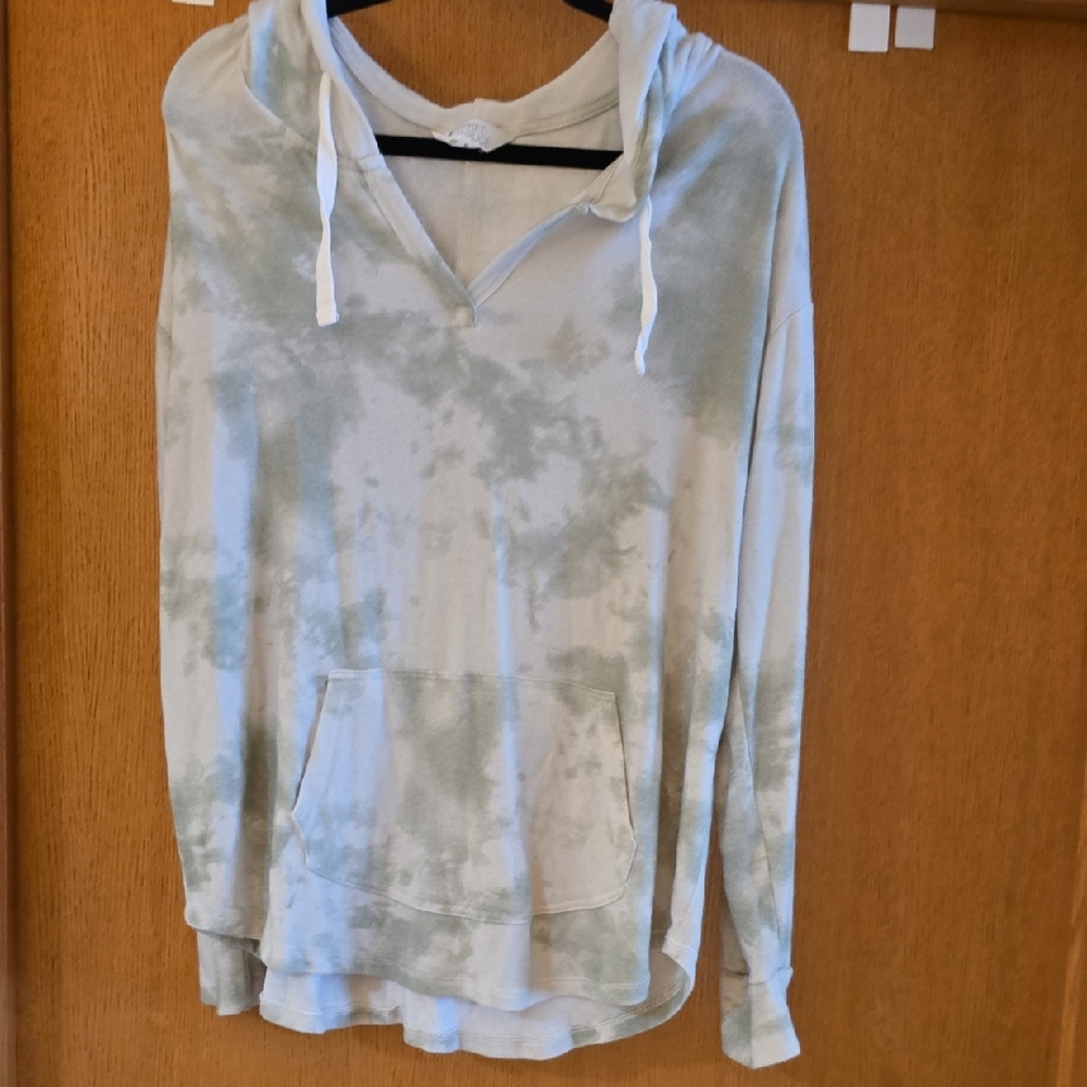 Hooded Pullover